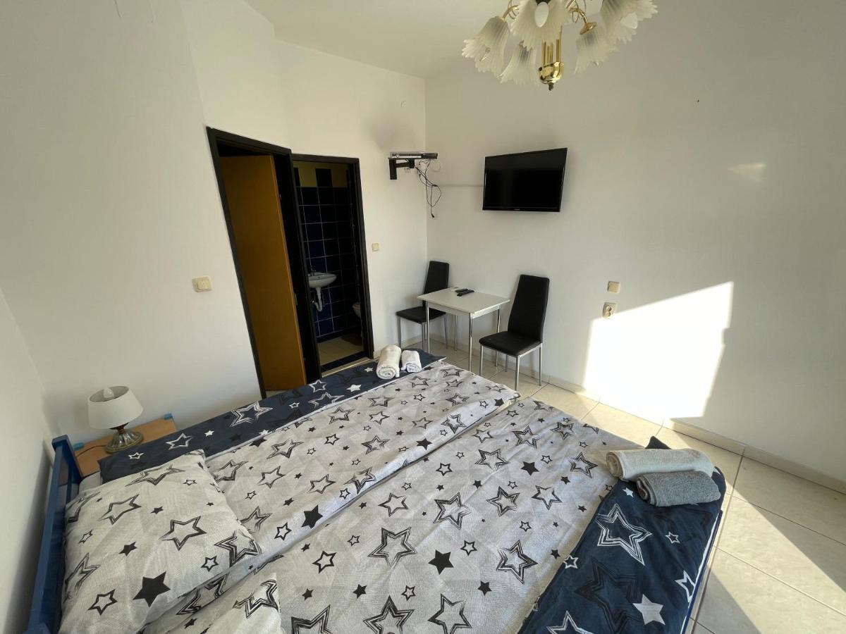 Apartmani Noelle Novi Vinodolski Exterior foto