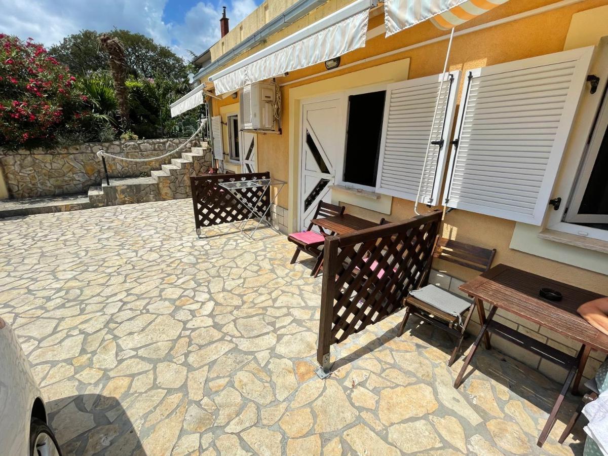 Apartmani Noelle Novi Vinodolski Exterior foto